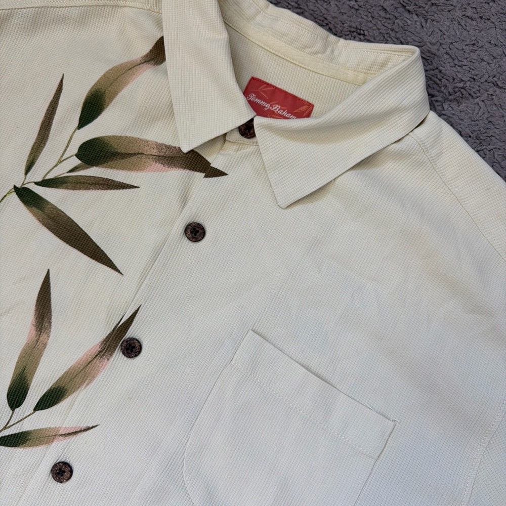 Tommy Bahama Mens Large 100% Silk Button Up Shirt Yellow Tropical Hawaiian
